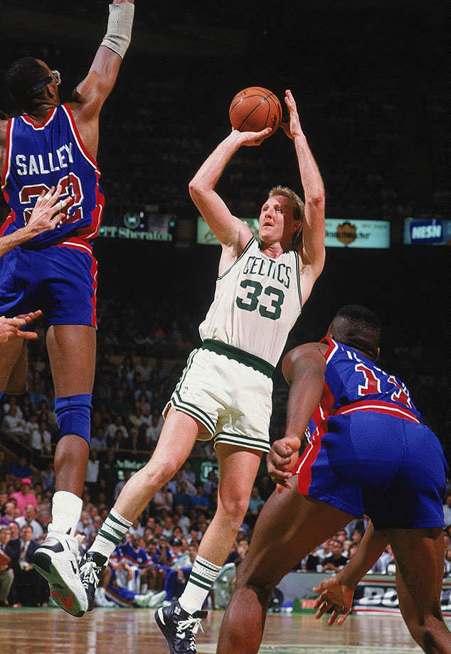 06-Larry-Bird-001287409.jpg